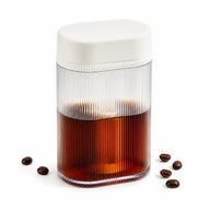 便攜式冷布魯杯300ml 使用 Built- In Filter: 英雄產品拍攝